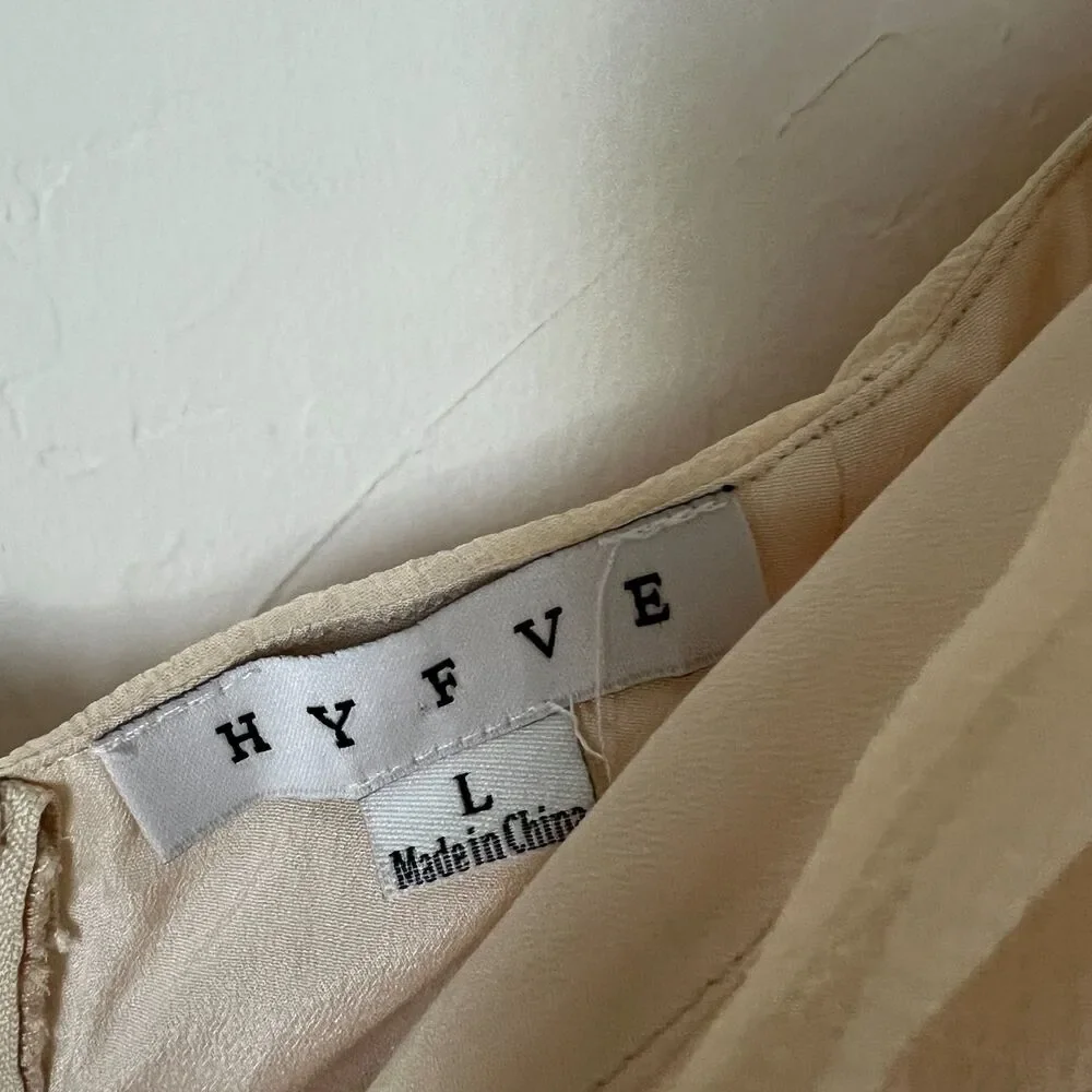 Fairy Cream Ruched Puff Sleeve Crop Top HYFVE Romantic Cottagecore Coquette Sz L - Picture 2 of 9